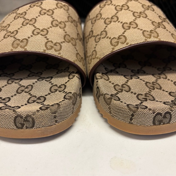 Gucci Slides US Size 10 Like New, Excellent Condition - Picture 1 of 12